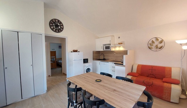 Gite Le Micocoulier La Fontinelle – Peaceful Retreat in Ardèche Near Vallon Pont d'Arc