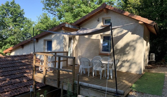 Gîte Le petit "nice" near the medieval town of Crémieu