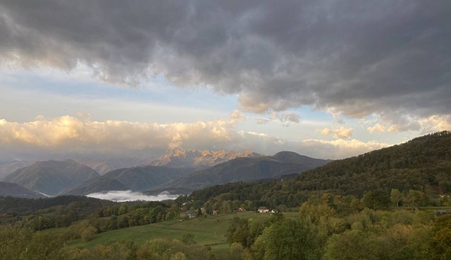 Gite "Le Raoulet" , at the foot of the Col d'Ayens, in the hamlet of Boussan