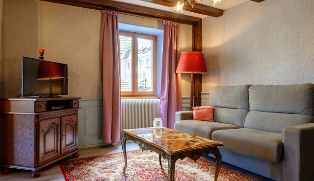 Gite Le Rempart in Guebwiller – 3-Star Townhouse with Vineyard View