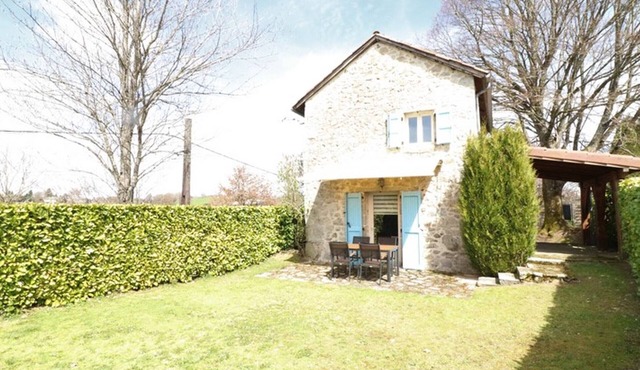 Gite Le Rouget-Pers, 1 bedroom, 2 persons