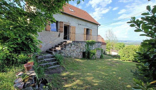 Gîte Le Salon - House with panoramic view, terrace and garden