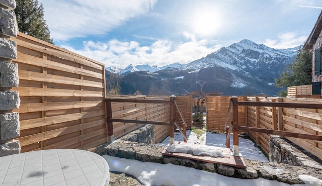 Gite le soum with Nordic bath and sauna – Panoramic view of the Pyrenees