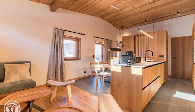 Gîte Le Vardi - Chalet ARAVIS COSY with spa and summer pool