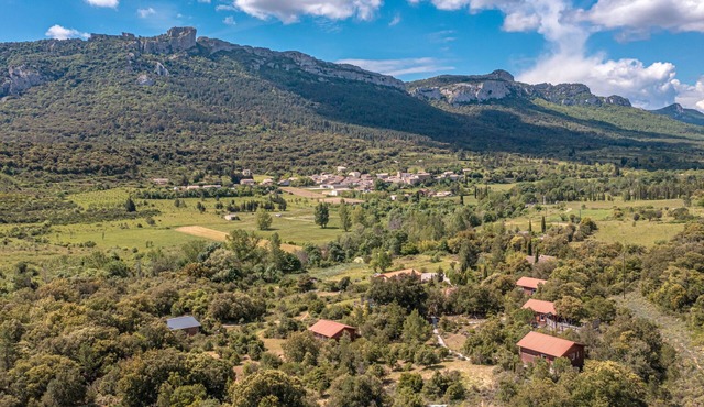 Gite Les Casots with Shared Pool, Private Terrace and Air Conditioning