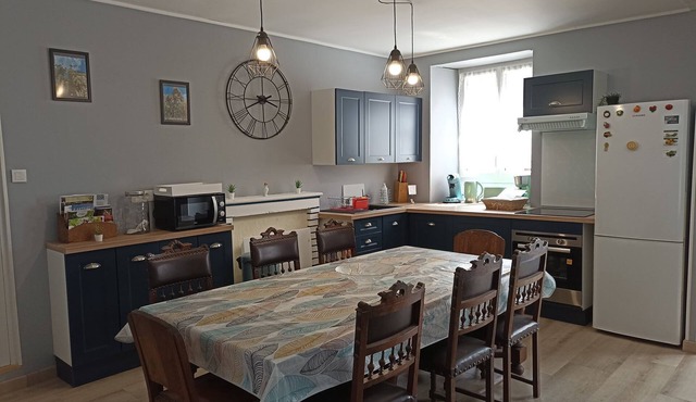 Gite les Glycines, near La Roche Posay, Futuroscope, Beauval zoo