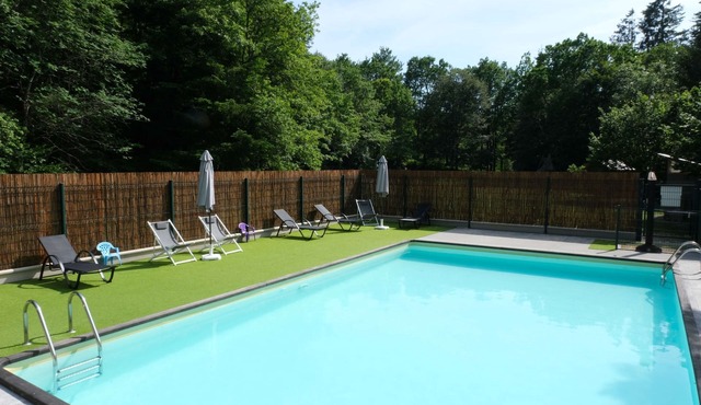 Gîte Les Myrtilles in the Heart of Haut-Languedoc with Terrace and Pool