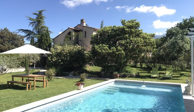 Gîte Lubéron in Bedoin at the foot of Mont Ventoux superb pool view Ventoux