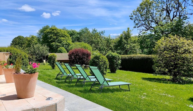 Gite Lys Montagnes du Jura mit Spa Sauna Fluss by Interhome