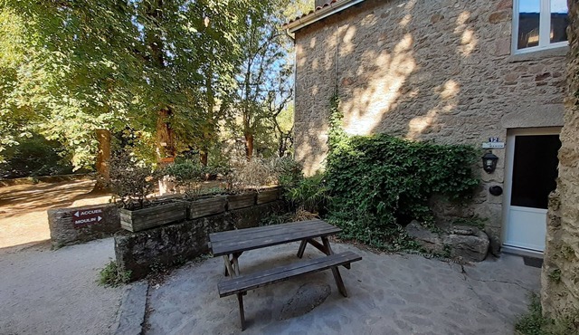 Gîte "Manoir" with garden by the river, near Clisson