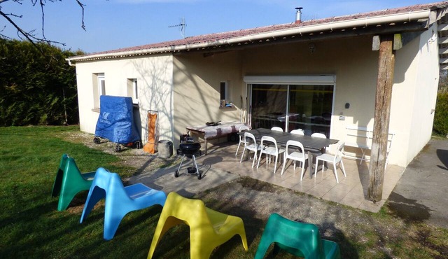 Gite Manola with Indoor Pool 150 m Away