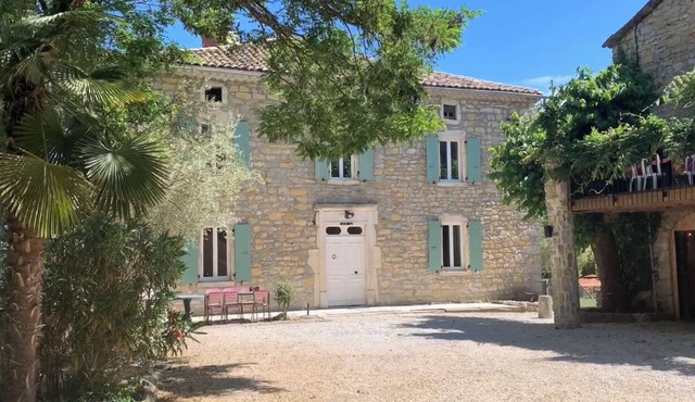 GÎTE MAS LES TEYSSIERS - 40 to 50 people