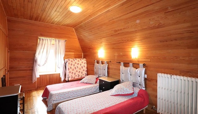 Gite Mauriac, 6 bedrooms, 12 persons