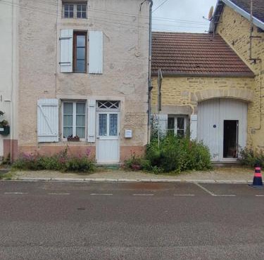 Gite meublé 6 personnes 2 étoiles Haute Cote d'or Proche des merveilles touristiques