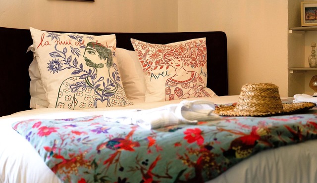 Gite Mimosa, Gite zen avec spa et lit ronds