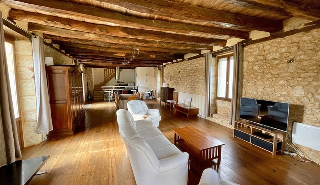 Gîte 'Moulin De La Mailleraie - Le' with Private Terrace, Wi-Fi and Air Conditioning