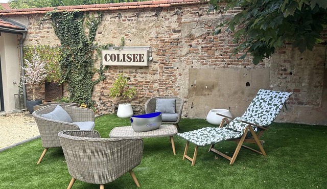 Gite Moulins, 2 bedrooms, 4 persons