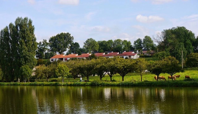 GITE N ° 12 WITHIN A GITE VILLAGE WITH HEATED POOL AND JACUZZI