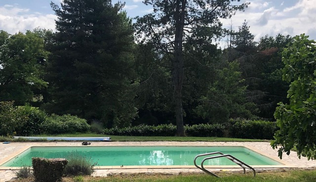 Gite Nuret-le-Ferron, 6 bedrooms, 14 persons