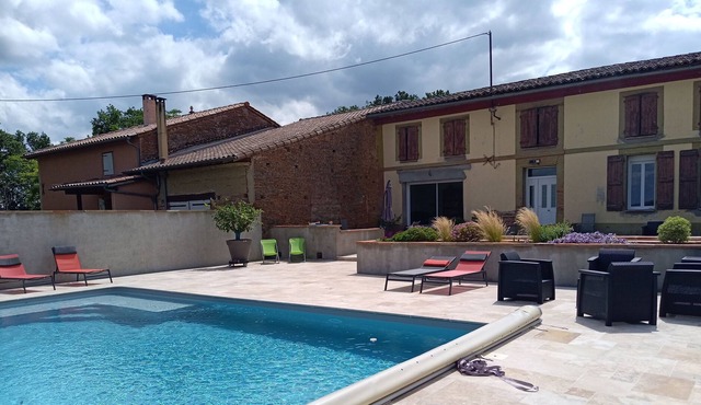 gite of codeval with pediment