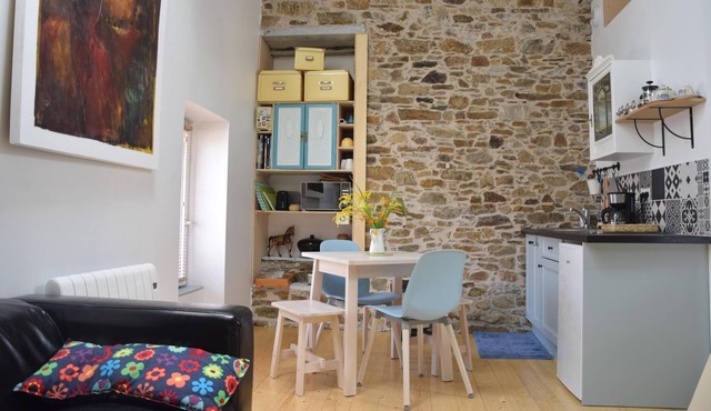 Gîte of the valley with independent access, parking adjoining the gîte