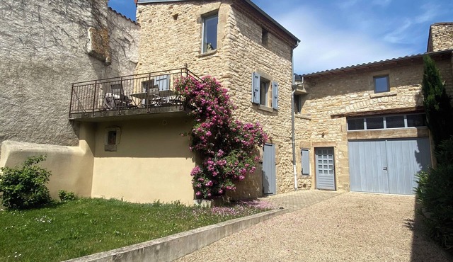 Gite Old barn fully restored, lots of charm! Car charger