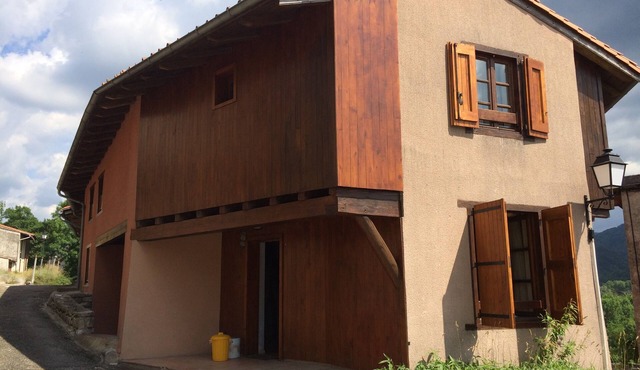 Gite on 2 levels, in authentic village, in Cathar country near Montségur.