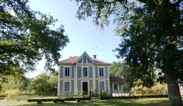 Gite Parentis-en-Born, 5 bedrooms, 10 persons