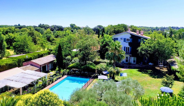 Gîte Pic St Loup aux Coquilloux between nature and swimming pool, 10 minutes from the beach