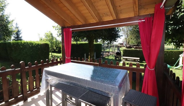 Gite Pleaux, 2 bedrooms, 5 persons