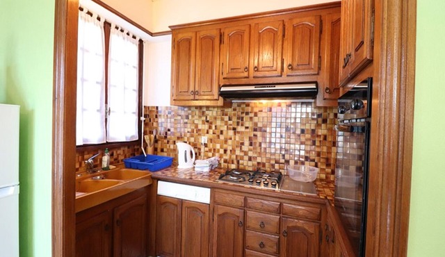 Gite Pleaux, 2 bedrooms, 5 persons