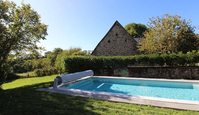 Gite Pleaux, 3 bedrooms, 6 persons