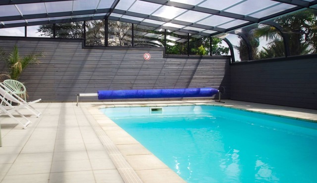 Gite pour 8 pers.avec 2 piscines dans un domaine