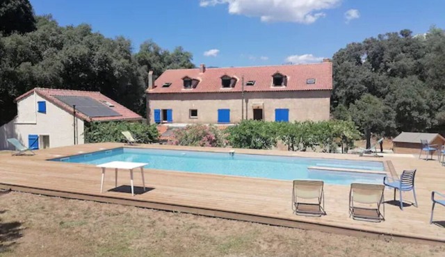 Gite Prunelli au Calme Avec Piscine