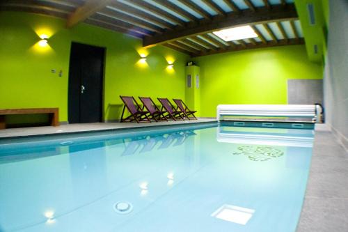 Gite Roche Des Ducs Piscine toute l'année, Spa Sauna Hammam Accès Illimité