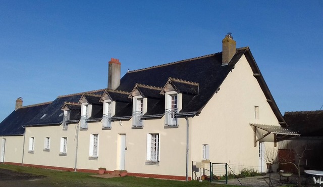Gîte Ronsard: large country house in the Touraine region (18km from Tours)