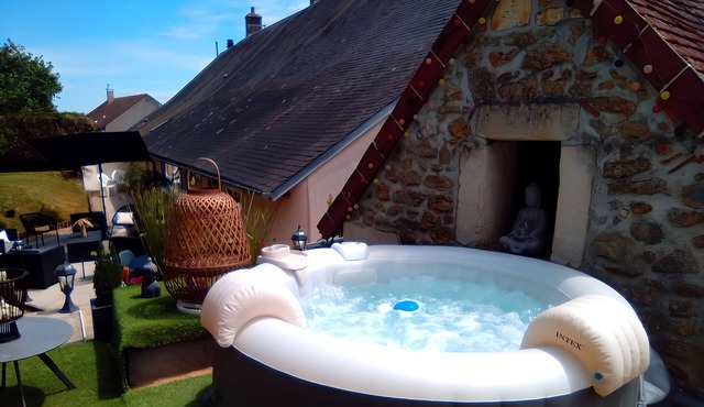 Gite Rouvres-les-Bois, 4 bedrooms, 9 persons