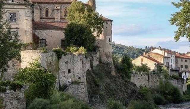 Gite Saint-Julien-des-Chazes, 4 bedrooms, 9 persons