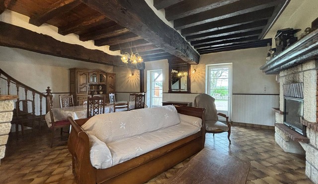 Gite Saint-Pourçain-sur-Sioule, 4 bedrooms, 9 persons