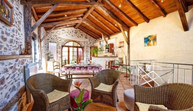 Gite Saint-Étienne-de-Maurs, 3 bedrooms, 6 persons