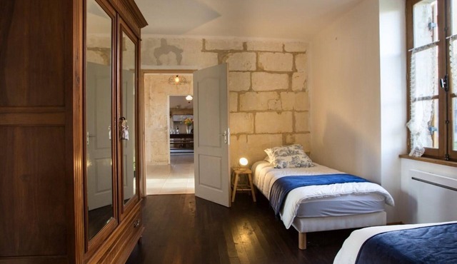 Gite Saint-Front-de-Pradoux, 3 bedrooms, 6 persons