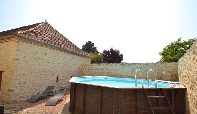 Gite Saint-Priest-d'Andelot, 3 bedrooms, 6 persons