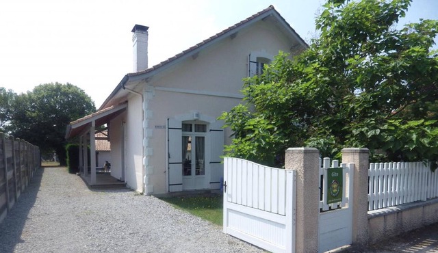 Gite Sainte-Eulalie-en-Born, 5 bedrooms, 10 persons