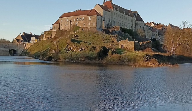 Gite Saint-Benoît-du-Sault, 3 bedrooms, 6 persons