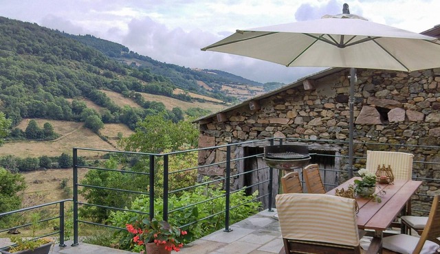 Gite Saint-Romain-en-Jarez, 3 bedrooms, 6 persons