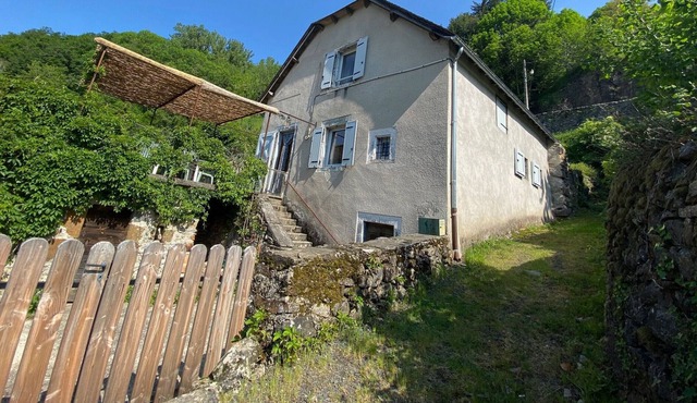 Gite Saint-Chély-d'Aubrac, 2 bedrooms, 5 persons