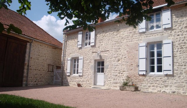 Gite Saint-Priest-d'Andelot, 2 bedrooms, 4 persons
