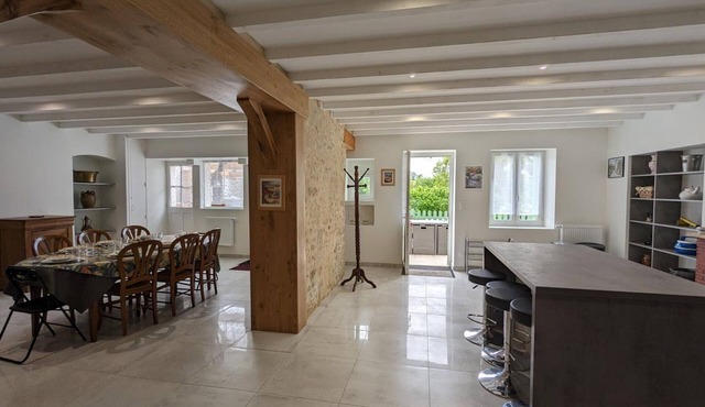 Gite Saint-Gourson, 4 bedrooms, 8 persons