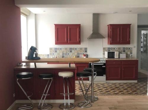 GITE SAINT LOUVENT 6 p DANS UN VILLAGE AUTHENTIQUE