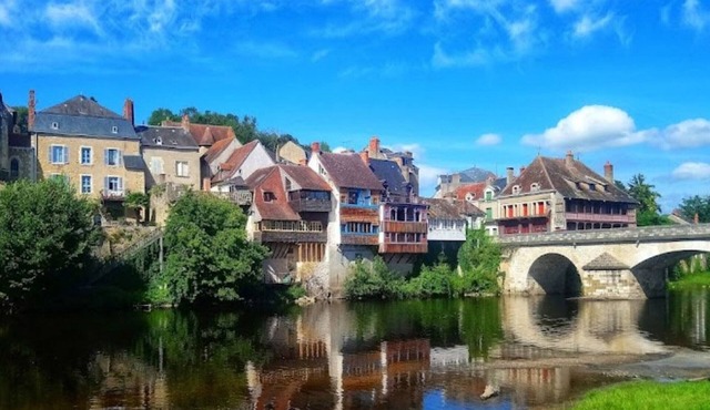 Gite Saint-Marcel, 5 bedrooms, 13 persons